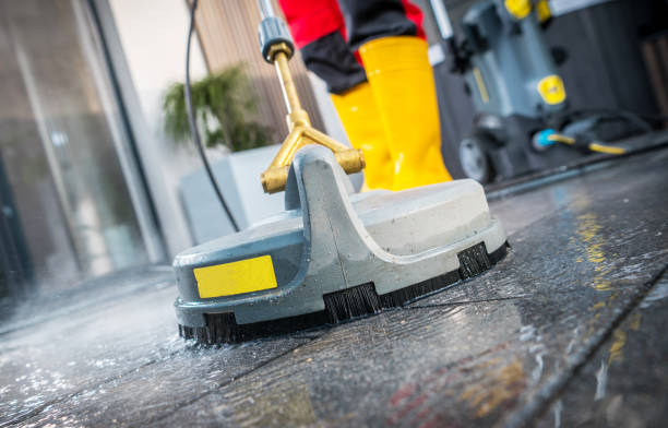 Why Choose Our Certified Pressure Washing Experts for Your Project Needs in Laurie, MO?